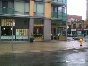 The corner of Yorkville & Yonge; Le Pain Quotidien